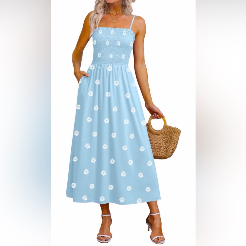 🆕Spaghetti Strap Maxi Dresses Smocked with Pockets